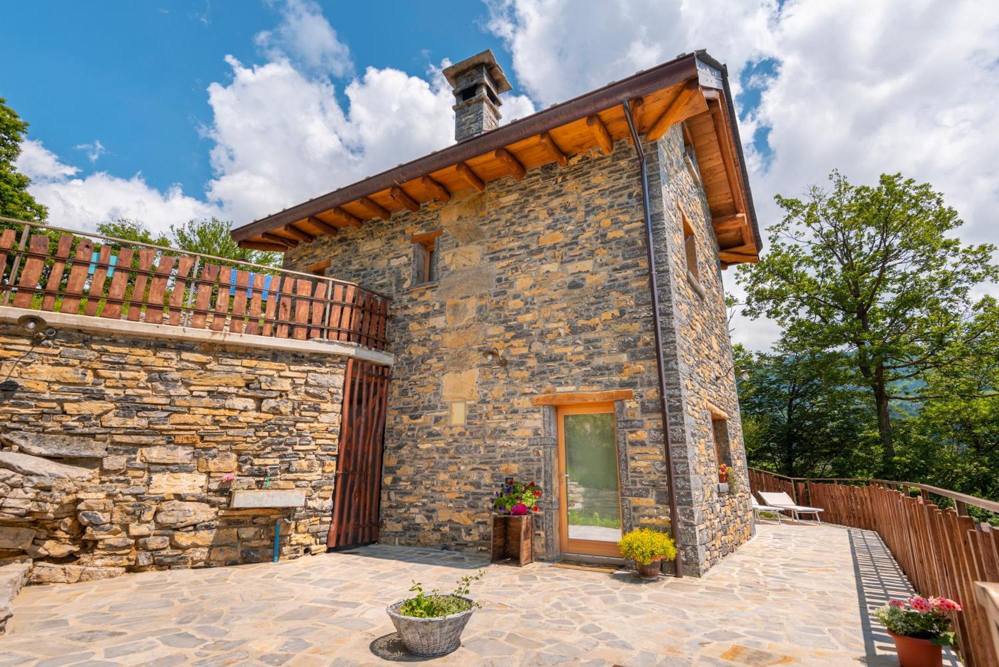 La Torre Del Manghen: Agri-Alloggio Indipendente Rota d'Imagna Exteriér fotografie
